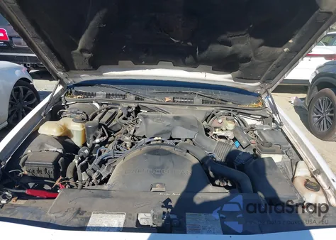 1996 Mercury Grand Marquis Ls/Bayshore z USA, uszkodzony, nr VIN 2MELM75W9TX611768